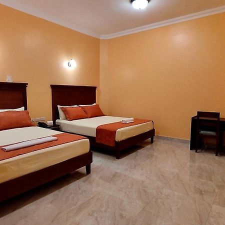Hostal California Inn Guayaquil Bagian luar foto