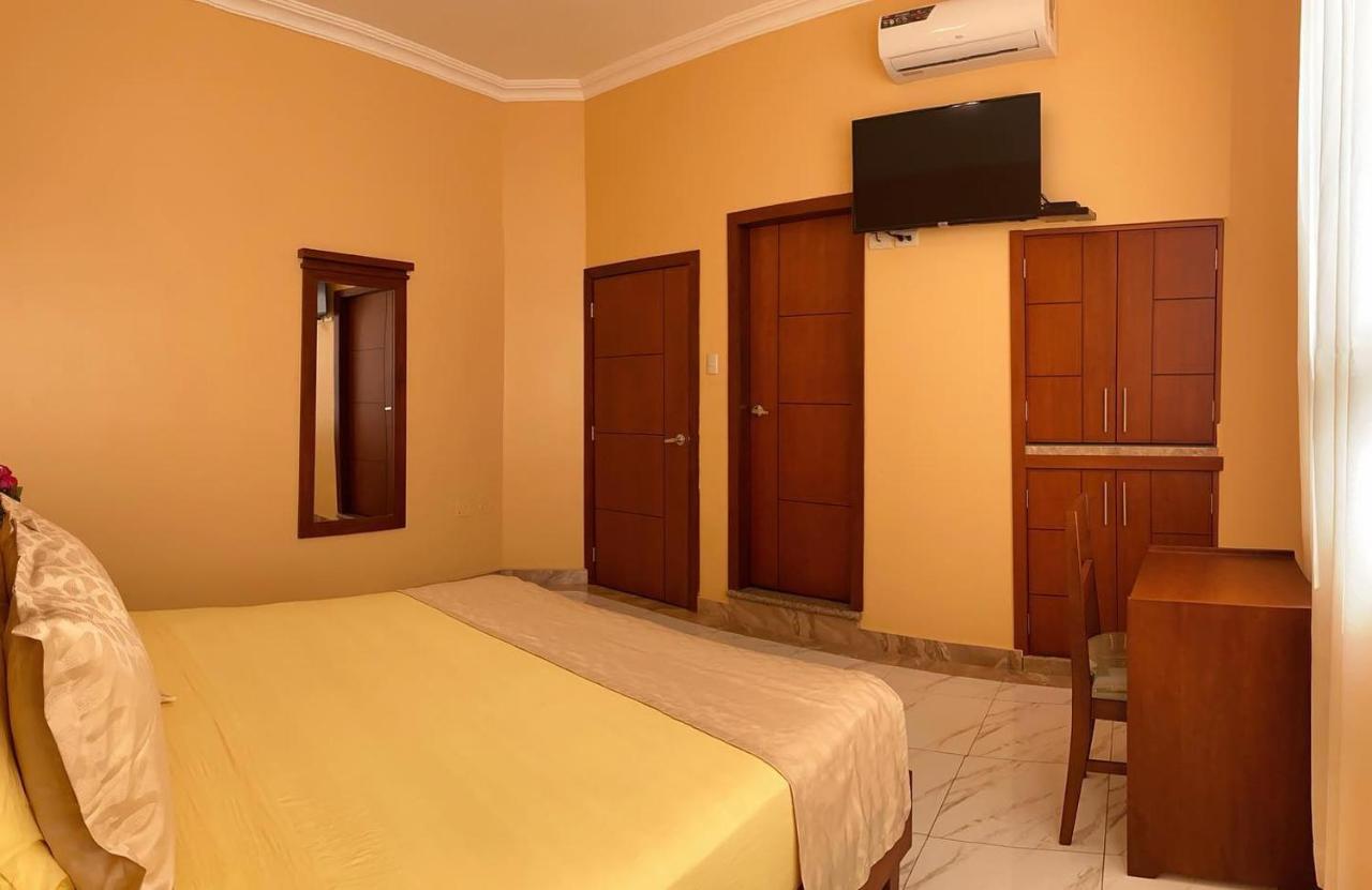 Hostal California Inn Guayaquil Bagian luar foto